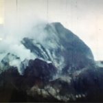 昭和の昭和新山は煙りがモクモク修学旅行の８ミリフィルム